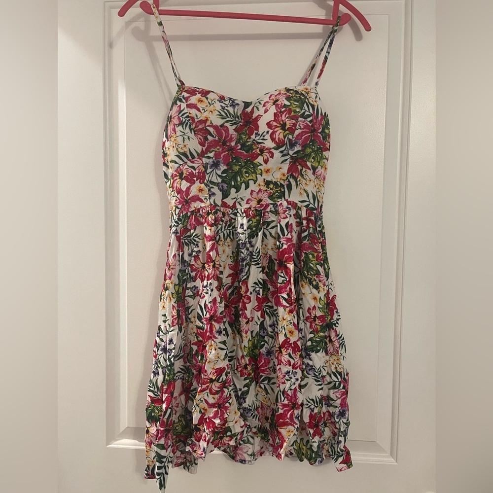 NWT FLORAL DRESS